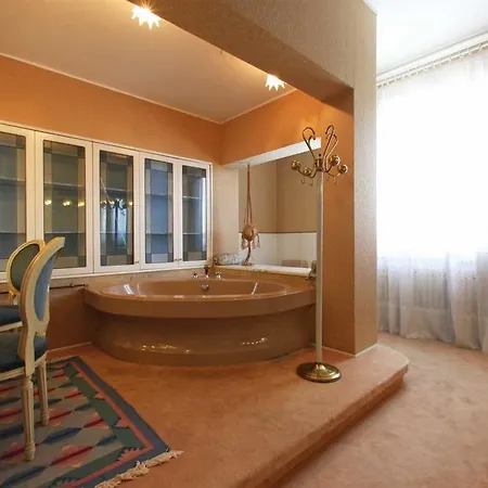 Dei Laghi Villa